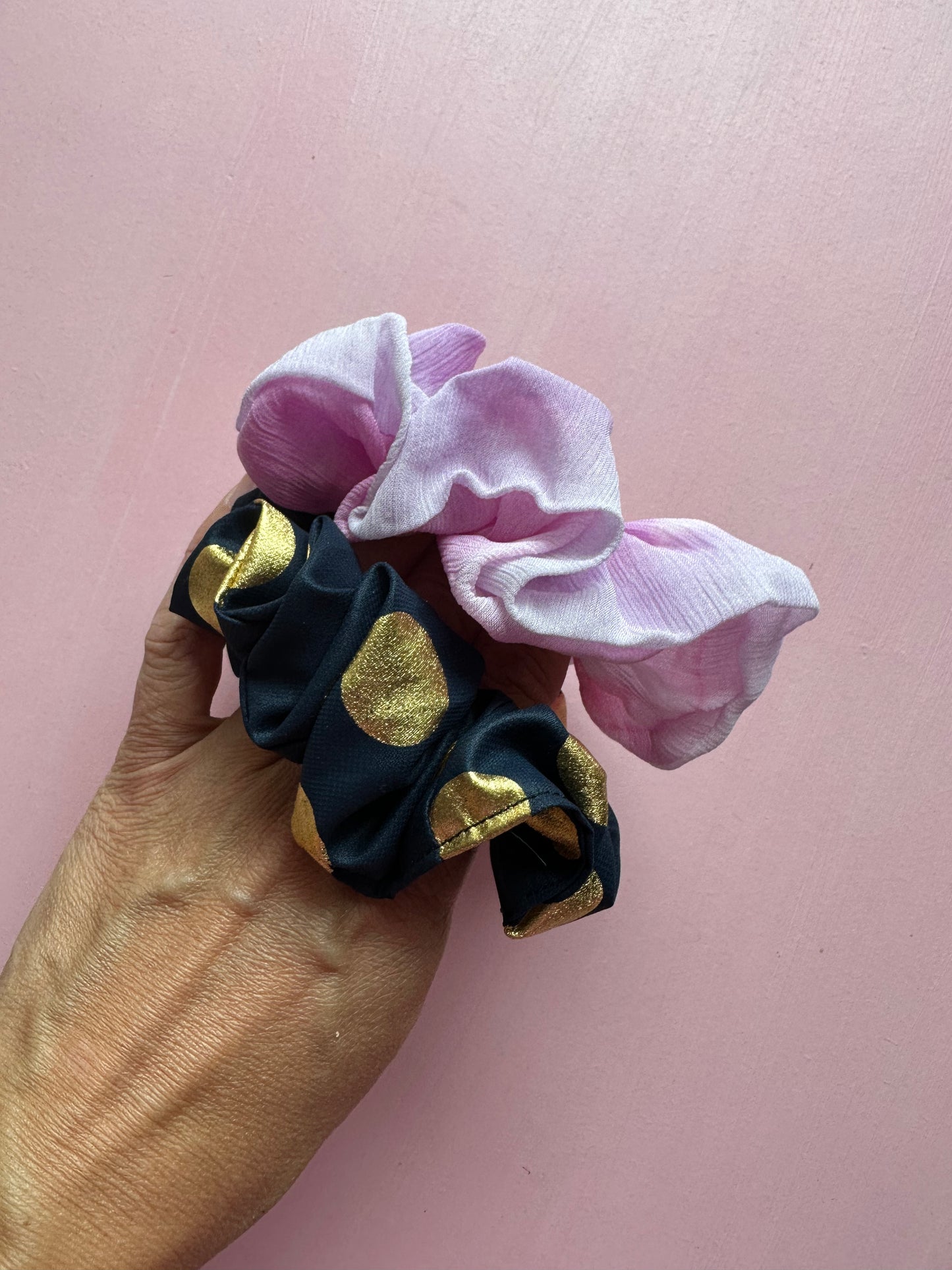 Scrunchie - Mellem