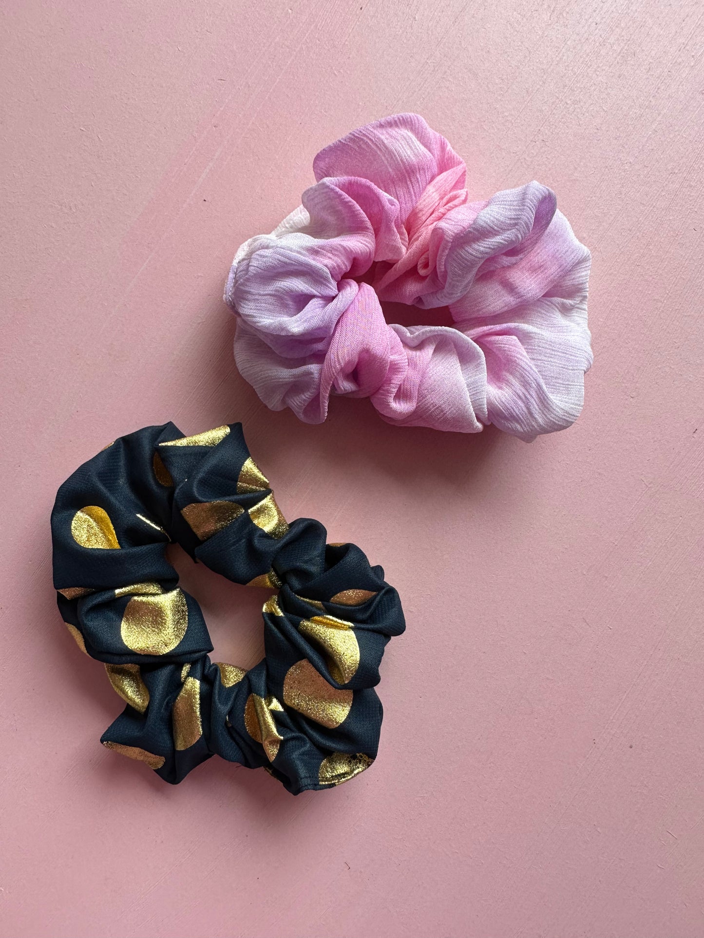 Scrunchie - Mellem
